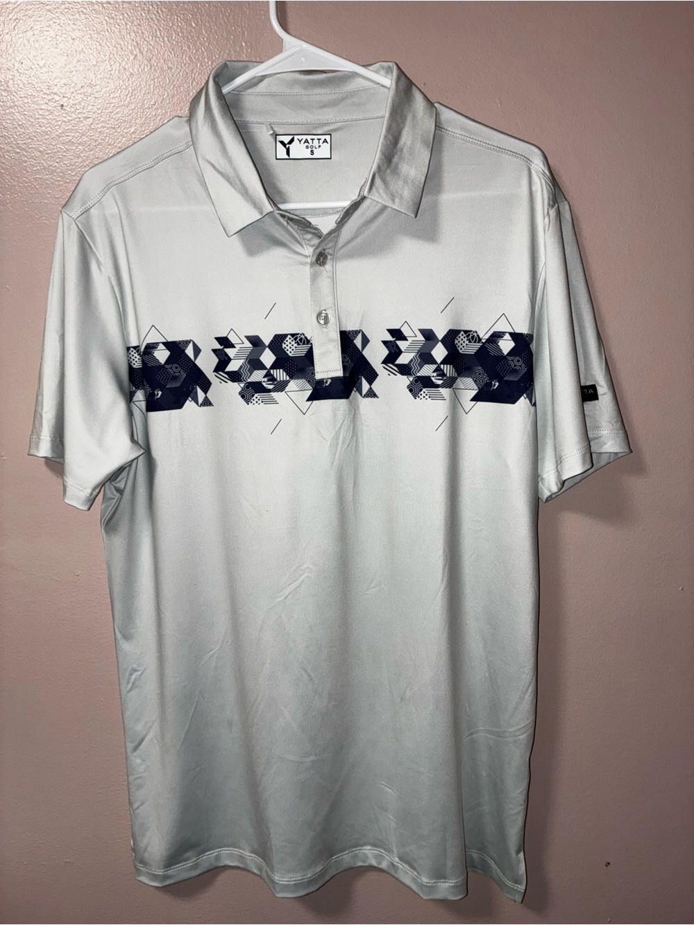 Yatta Golf Men’s small Light Gray Polo with Navy Geometric Print new no tags